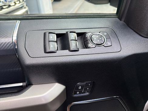 Certified 2020 Ford F150 Lariat image 22