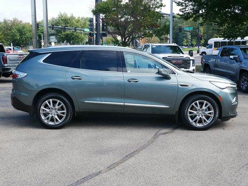 Used 2023 Buick Enclave Essence w/ Experience Buick Package image 10
