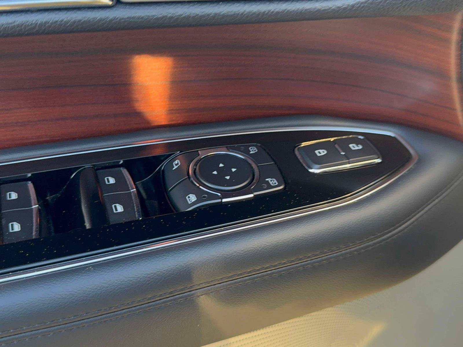 Used 2023 Lincoln Navigator Reserve AWD/4WD image 16