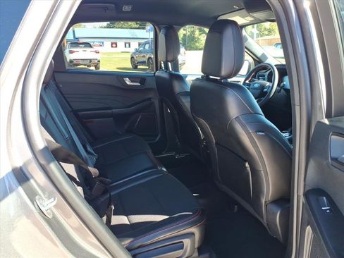 Used 2025 Ford Escape ST-Line image 9