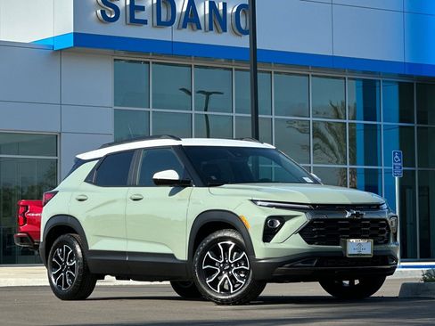 New 2026 Chevrolet TrailBlazer ACTIV w/ Convenience Package FWD image 2