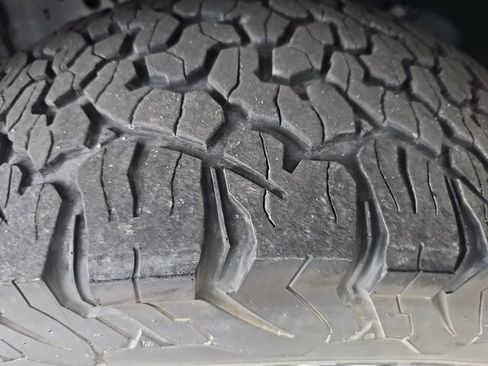 Used 2021 Ford F150 Raptor w/ Equipment Group 801A High AWD/4WD image 26