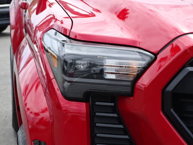 Certified 2024 Toyota Tacoma TRD Sport w/ TRD Sport Upgrade Package AWD/4WD image 5