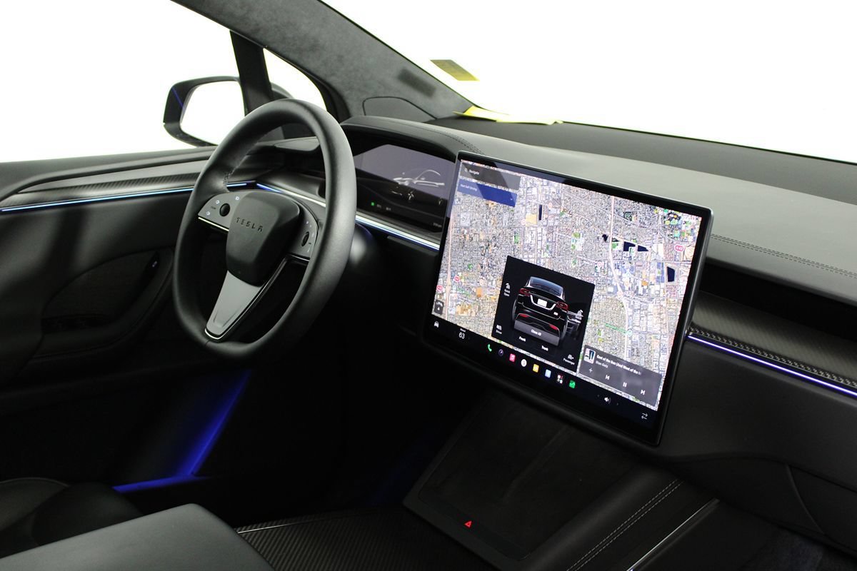 Used 2026 Tesla Model X Plaid AWD/4WD image 32