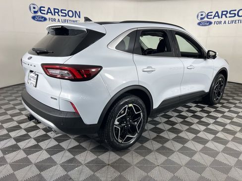 New 2026 Ford Escape Platinum w/ Premium Technology Package image 4
