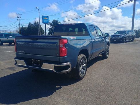Used 2024 Chevrolet Silverado 1500 LT AWD/4WD image 6