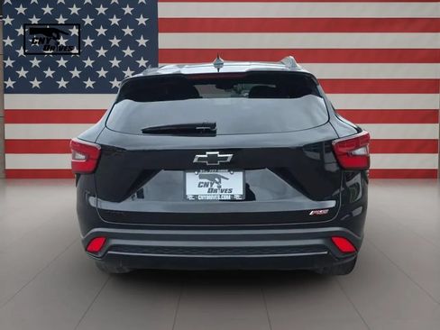 Used 2024 Chevrolet Trax RS FWD image 6