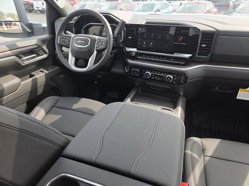 New 2025 GMC Sierra 2500 SLT w/ SLT Premium Package AWD/4WD image 33