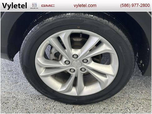 Used 2023 Buick Encore GX Preferred w/ Cold Weather Comfort Package image 7