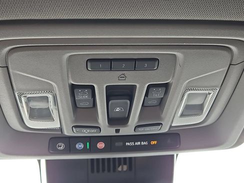 Certified 2024 GMC Sierra 1500 Denali AWD/4WD image 36