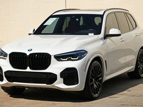 Used 2023 BMW X5 sDrive40i w/ M Sport Package RWD image 48