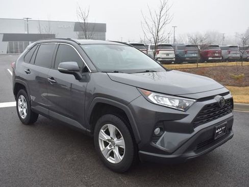 Used 2020 Toyota RAV4 XLE w/ XLE Grade Weather Package image 1