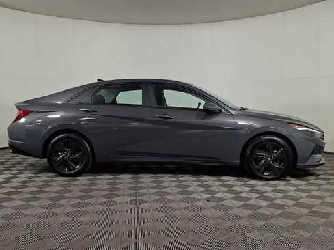 Used 2023 Hyundai Elantra SEL w/ Cargo Package FWD image 10