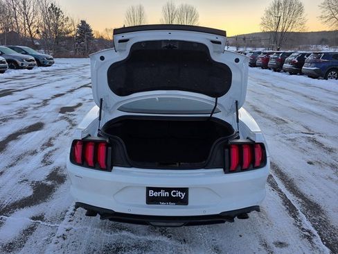 Used 2022 Ford Mustang Premium image 10