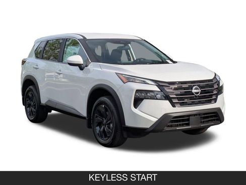 New 2026 Nissan Rogue SV FWD image 2