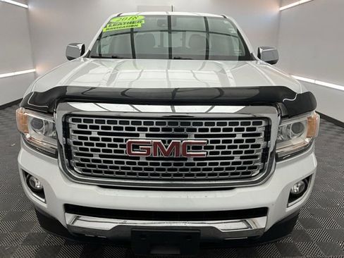 Used 2018 GMC Canyon Denali image 2