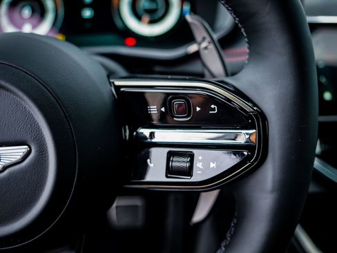 New 2025 Aston Martin DBX 707 image 18