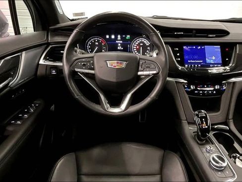 Used 2024 Cadillac XT6 Sport w/ Technology Package AWD/4WD image 6