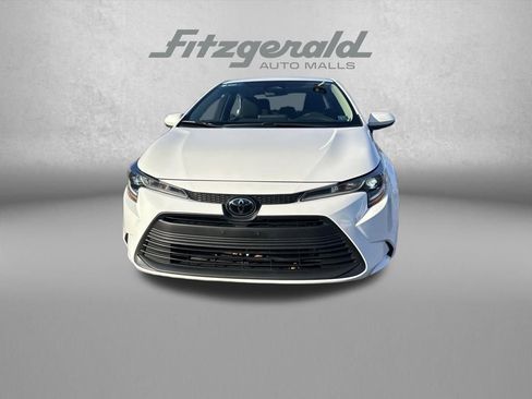 Used 2024 Toyota Corolla LE image 2