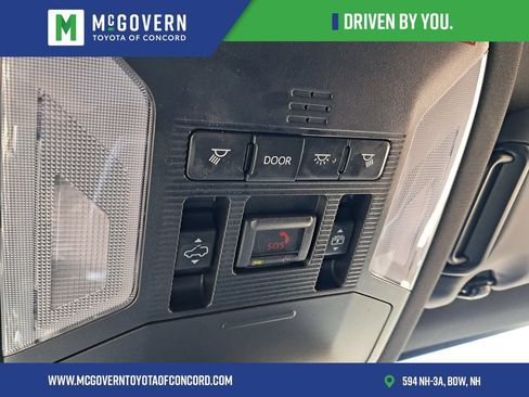 Used 2020 Toyota RAV4 XSE AWD/4WD image 25