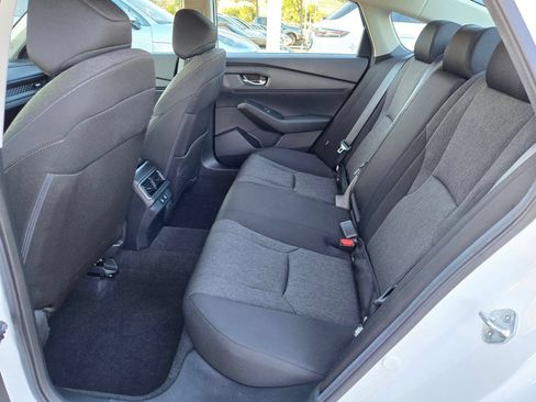 Used 2025 Honda Accord SE image 11