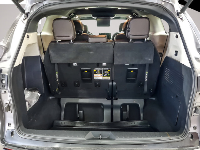 Used 2022 Toyota Sienna Platinum AWD/4WD image 27