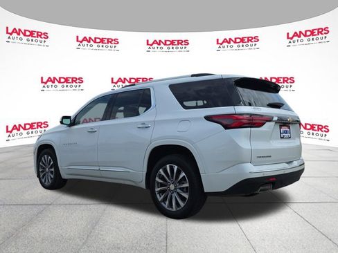 Used 2022 Chevrolet Traverse Premier FWD image 5