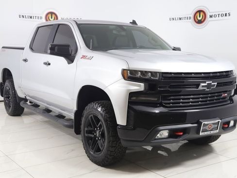 Used 2019 Chevrolet Silverado 1500 LT Trail Boss AWD/4WD image 19