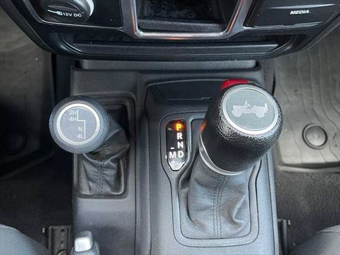 Certified 2023 Jeep Wrangler Sport AWD/4WD image 30