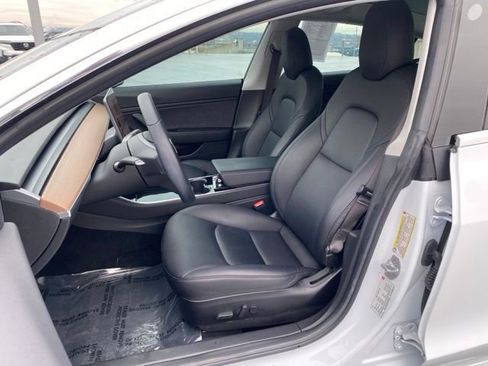 Used 2018 Tesla Model 3 Long Range image 13