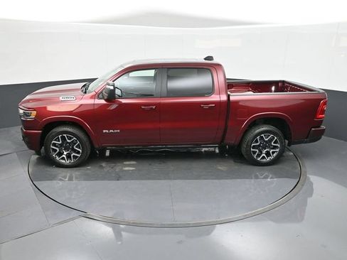 Used 2025 RAM 1500 Laramie w/ Laramie Southwest Edition AWD/4WD image 35