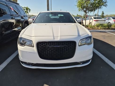 Used 2016 Chrysler 300 S w/ 300S Premium Group image 3