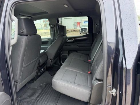 Used 2022 Chevrolet Silverado 1500 RST w/ Z71 Off-Road Package AWD/4WD image 7