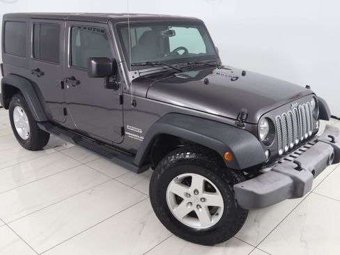Used 2017 Jeep Wrangler Unlimited Sport w/ Quick Order Package 24S AWD/4WD image 13