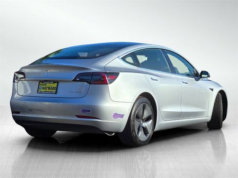 Used 2018 Tesla Model 3 Long Range image 4