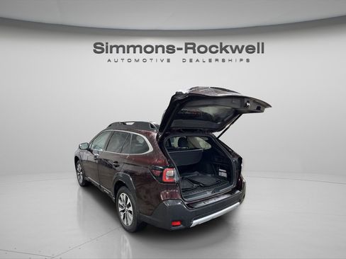 Used 2024 Subaru Outback Limited image 10