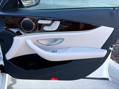 Used 2023 Mercedes-Benz E 450 4MATIC Sedan image 23