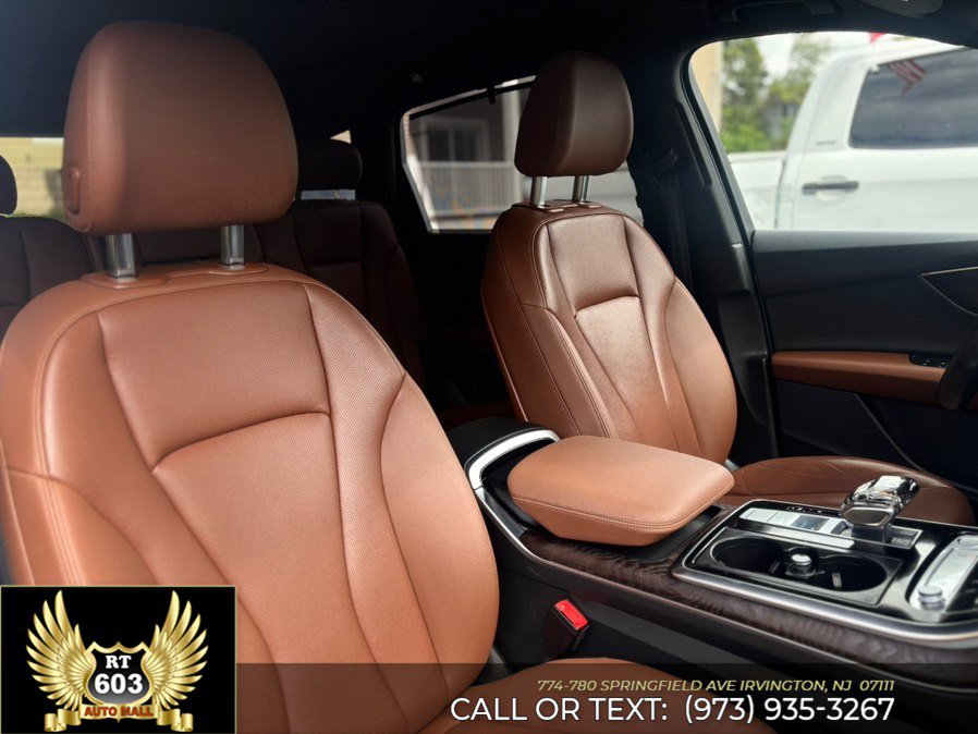 Used 2020 Audi Q7 3.0T Prestige AWD/4WD image 18