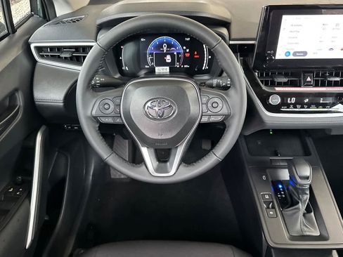 New 2026 Toyota Corolla Cross LE AWD/4WD image 15