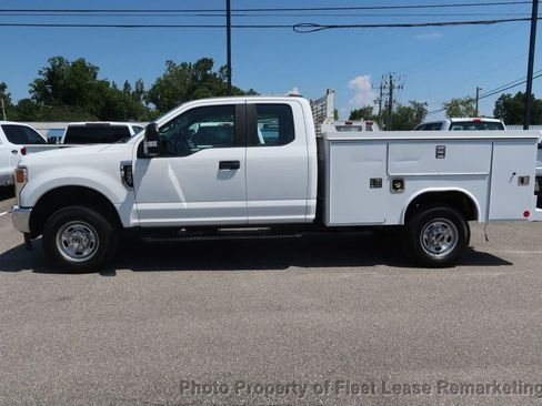 Used 2020 Ford F250 XL w/ Power Equipment Group AWD/4WD image 2