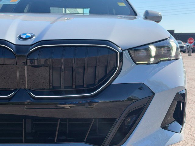 Certified 2026 BMW 540i xDrive w/ M Sport Package AWD/4WD image 12