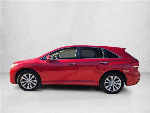 Used 2015 Toyota Venza XLE image 3