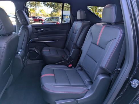 New 2026 Chevrolet Traverse RS image 15