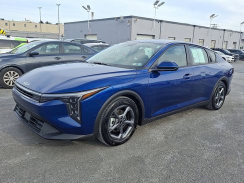 Used 2025 Kia K4 LXS image 3