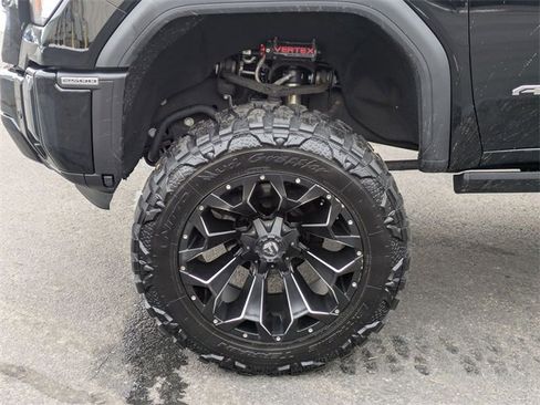 Used 2024 GMC Sierra 2500 AT4 w/ AT4 Premium Plus Package image 10