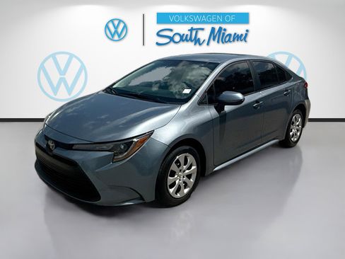 Used 2024 Toyota Corolla LE FWD image 3