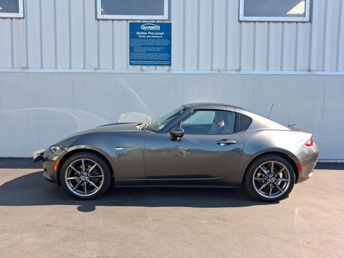 Used 2019 MAZDA MX-5 Miata RF Grand Touring w/ GT-S Package RWD image 2