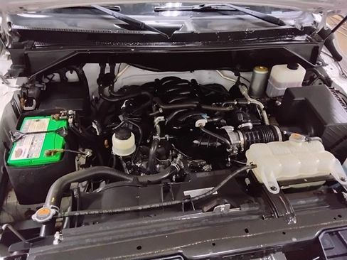 Used 2019 Nissan NV 2500 SV image 10