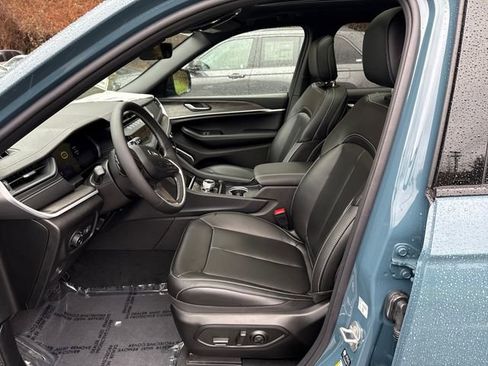 New 2026 Jeep Grand Cherokee Limited image 14