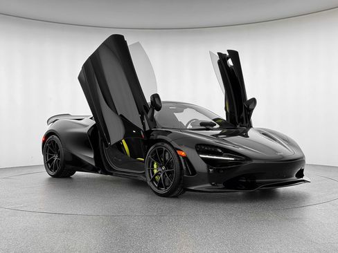 New 2026 McLaren 750S Spider image 8